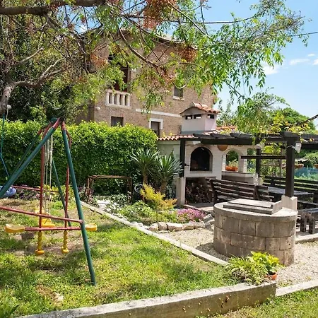 Guest House Studio Apartment * Kastela